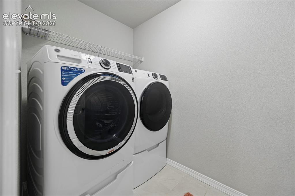 Image 15 of 28: Laundry