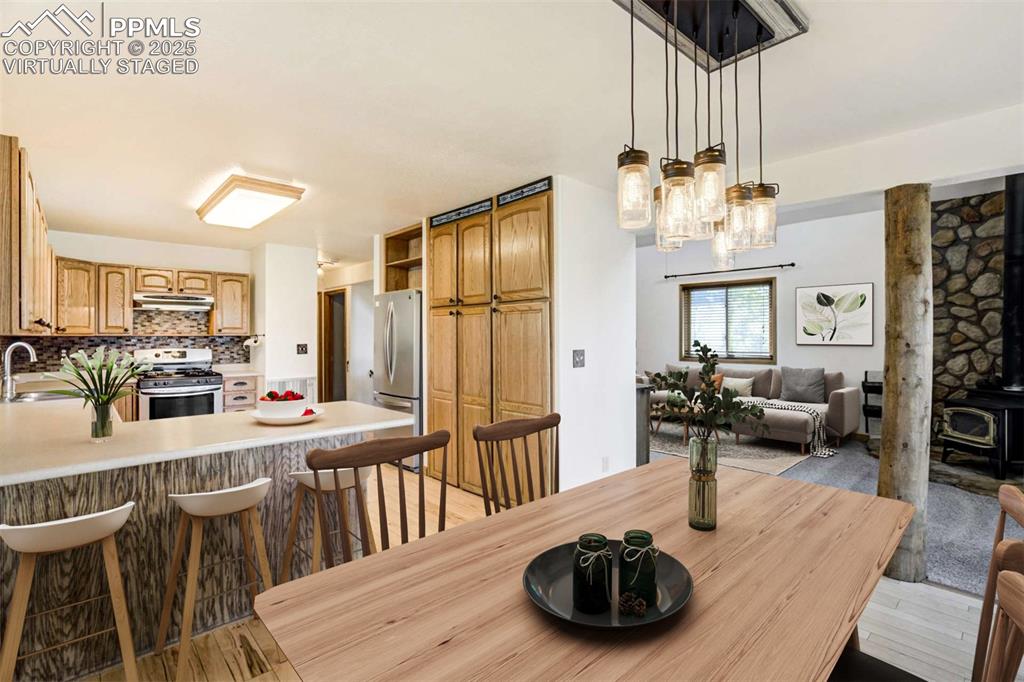 Image 12 of 50: Virtually Staged