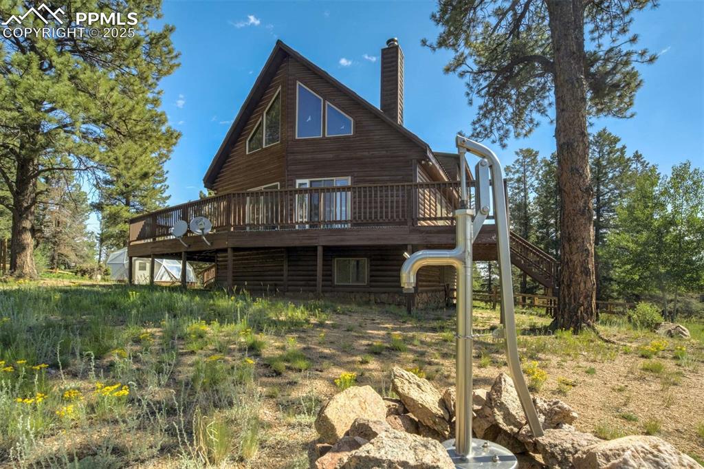 Image 35 of 50: Back of Structure