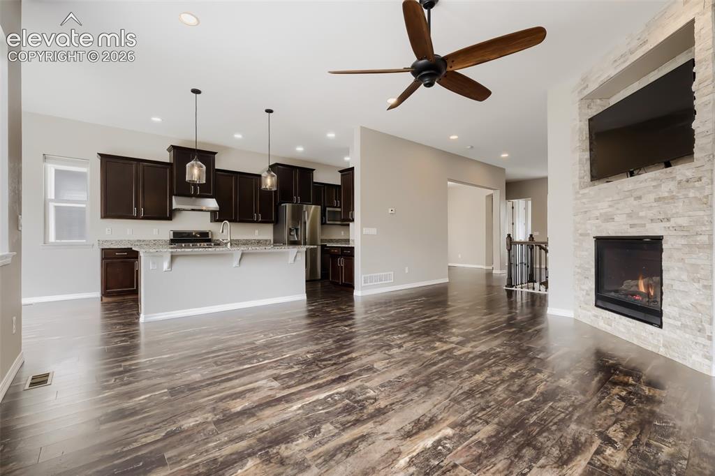Image 6 of 50: perfect for entertaining