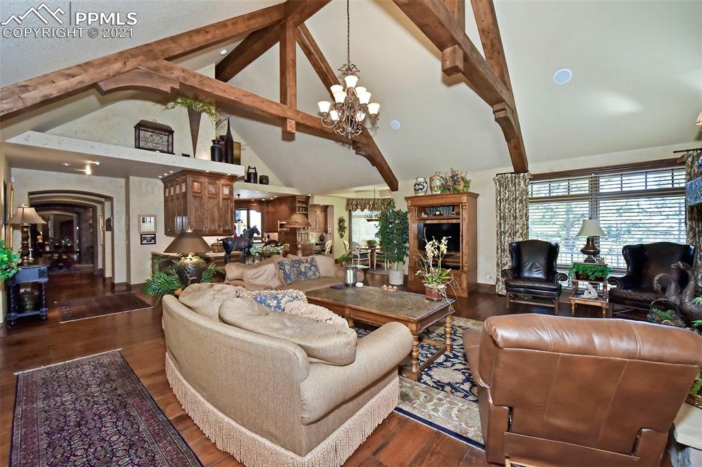 Listing 7234729, Image 9 of 50