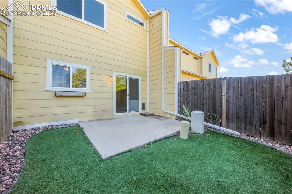 Image 40 of 50: Back of Structure