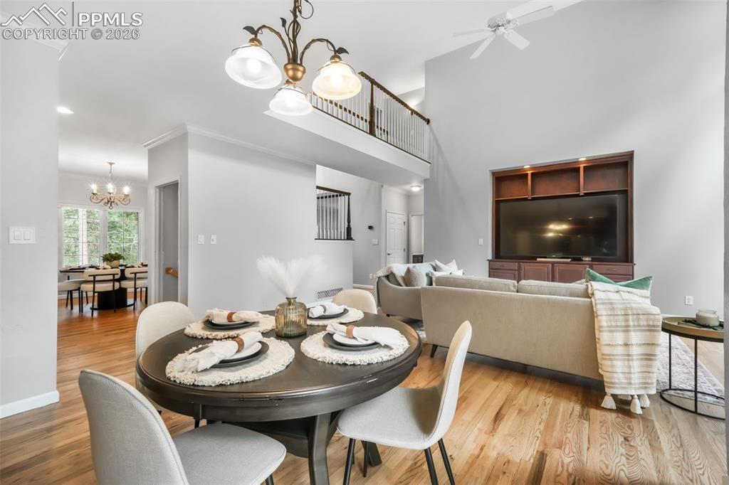 Image 10 of 50: Dining Area