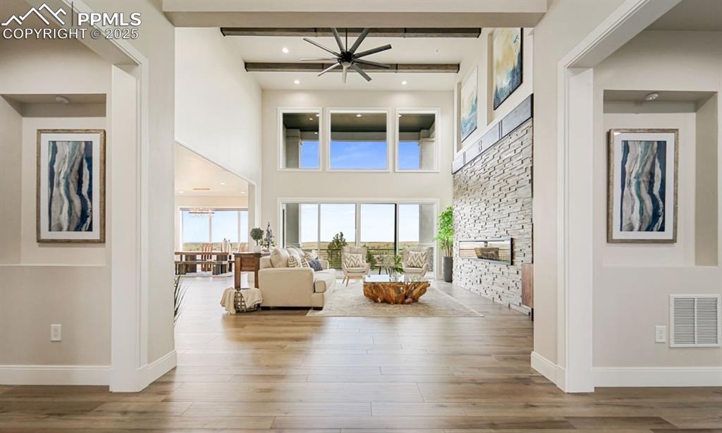 Image 3 of 50: Living Room