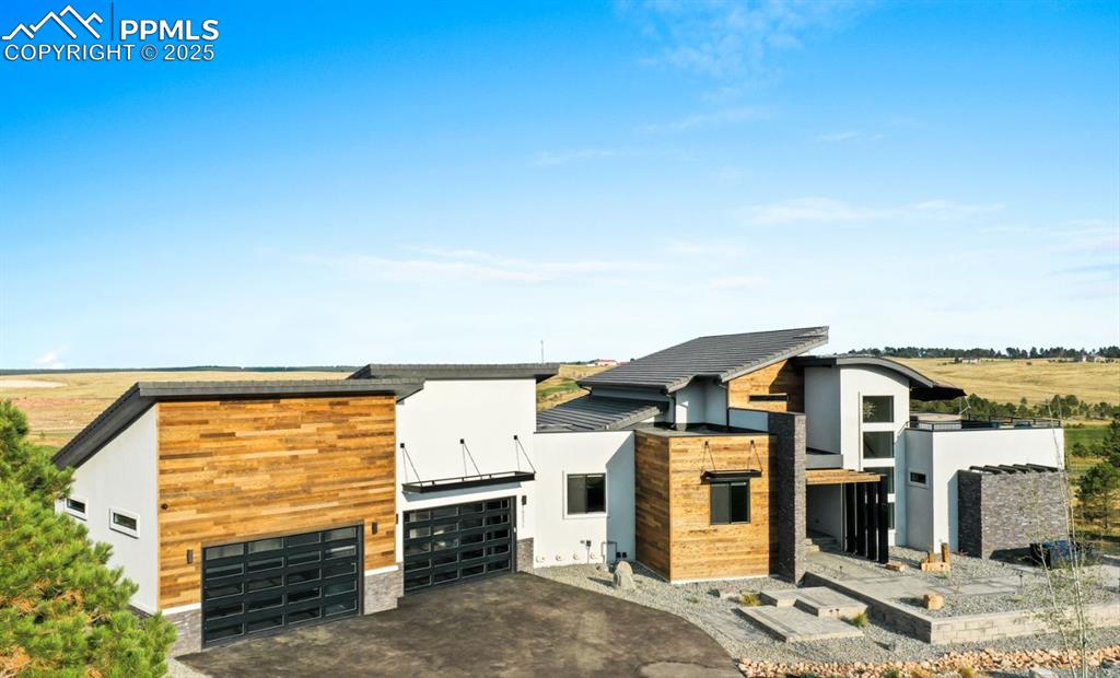 Image 43 of 50: Front of Structure