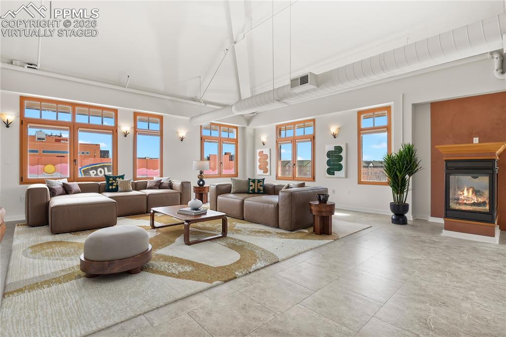 Image 4 of 50: Virtually staged