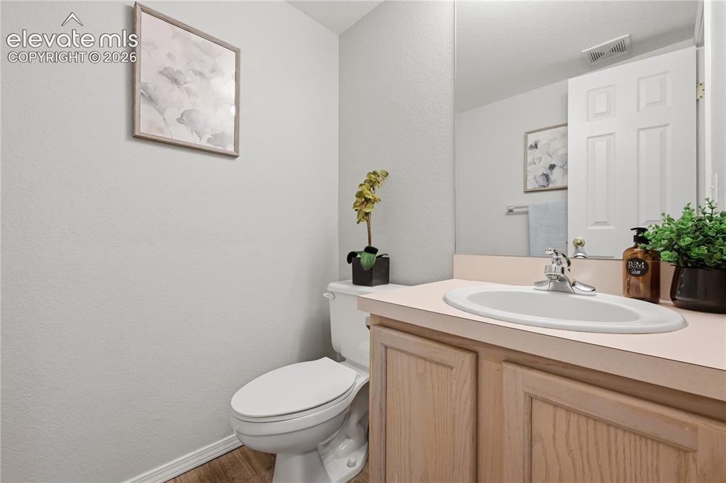Image 14 of 26: 1/2 Bath on Main level