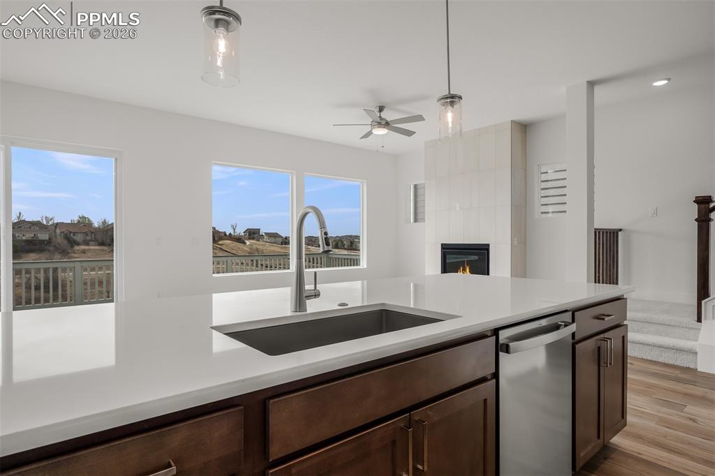 Image 12 of 31: Kitchen