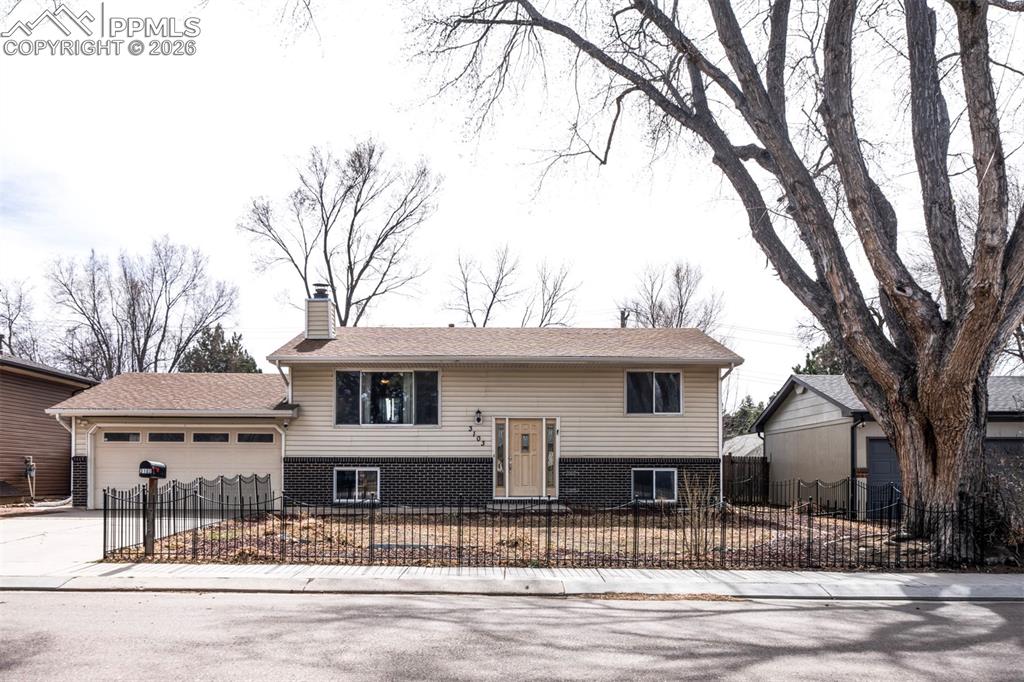 Image 1 of 27: Front of Structure