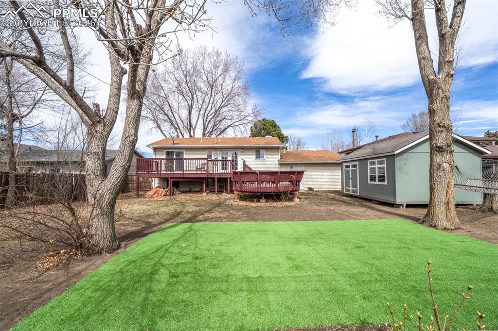 Image 24 of 27: Back of Structure