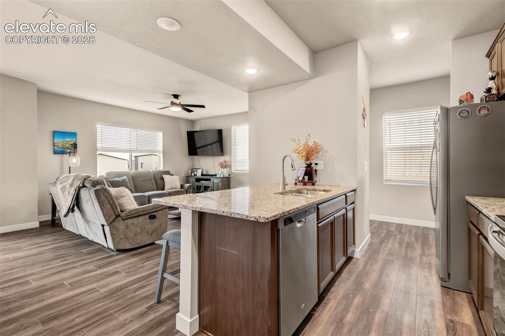 Image 11 of 29: Kitchen