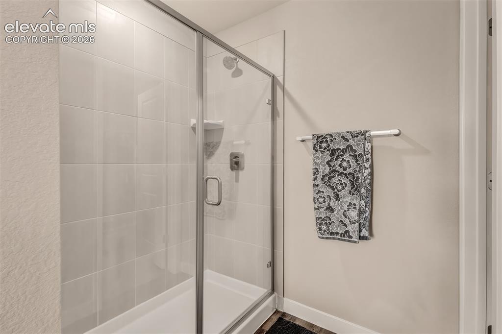 Image 19 of 29: Bathroom