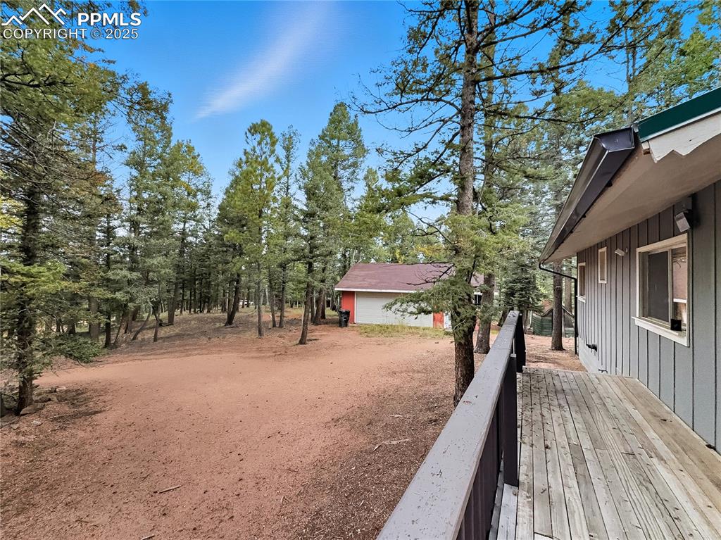 Image 13 of 19: Parking