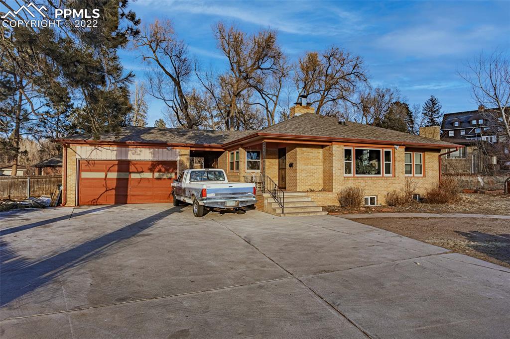 Listing 7245319, Image 1 of 17