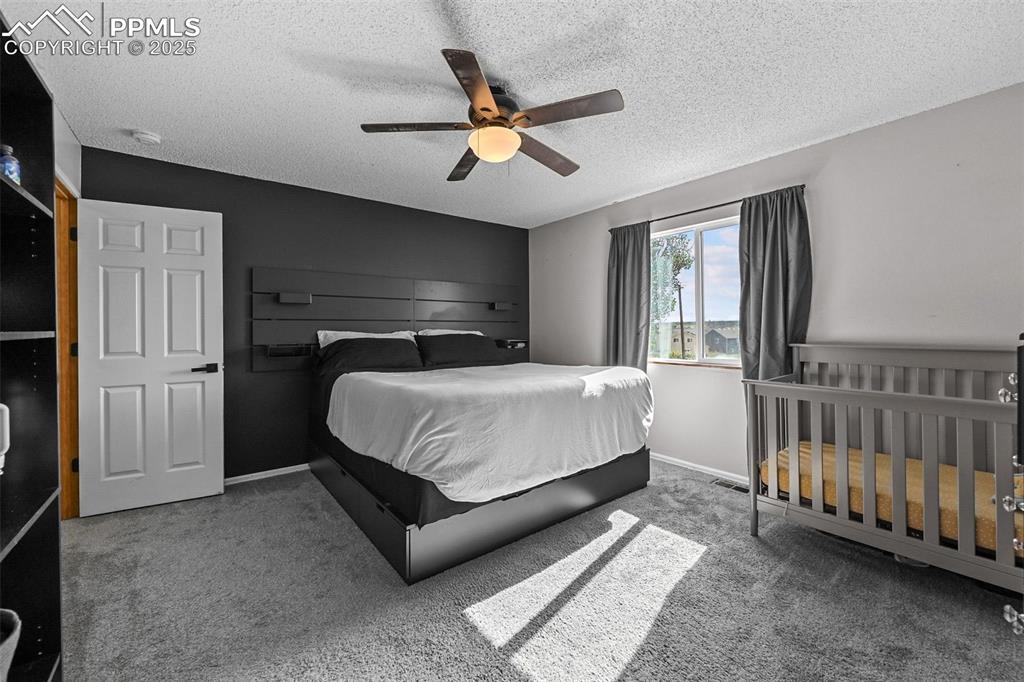 Image 15 of 31: Bedroom