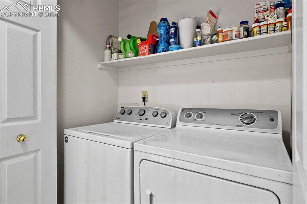 Image 18 of 31: Laundry