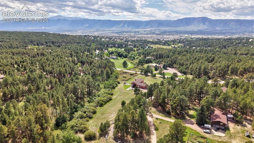 Image 42 of 48: Spacious 3.62 lot - largest single lot in Arrowwood III