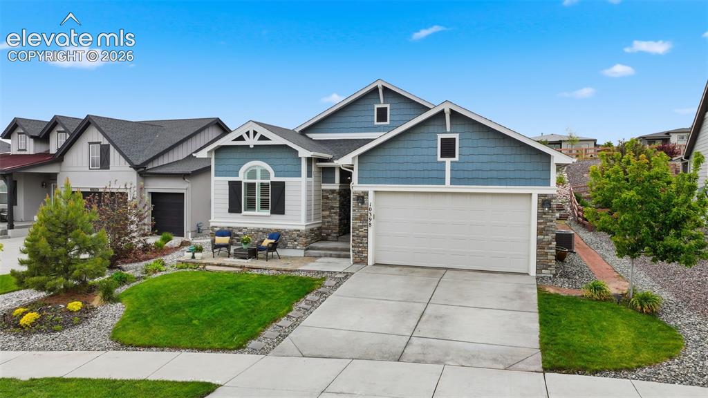 Image 3 of 33: Gorgeous yard and landscaping!