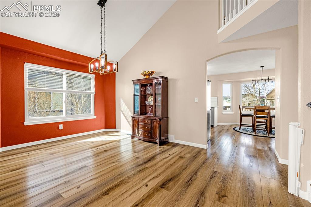 Image 7 of 44: Dining Area