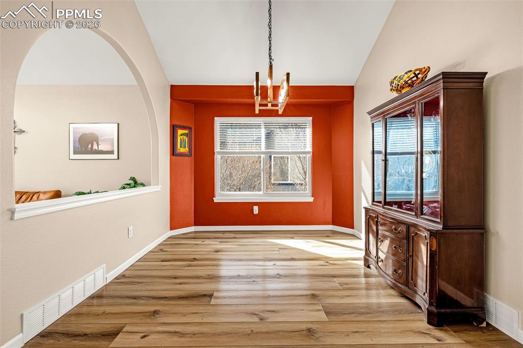 Image 8 of 44: Dining Area