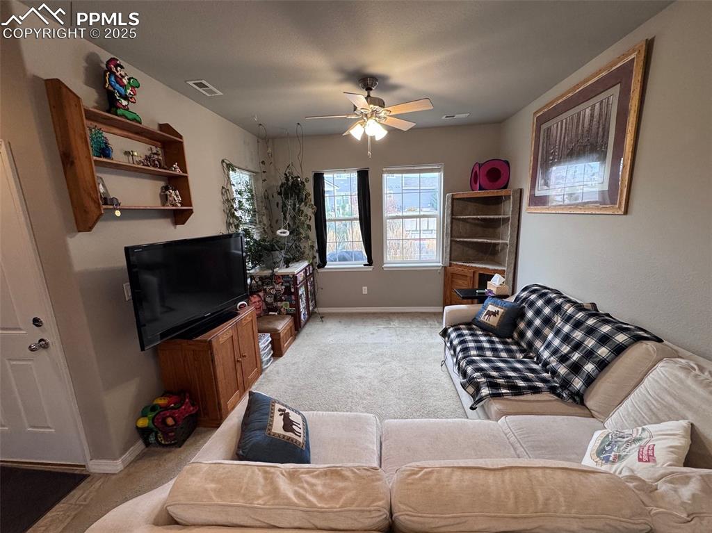 Image 5 of 31: Living/Great Room