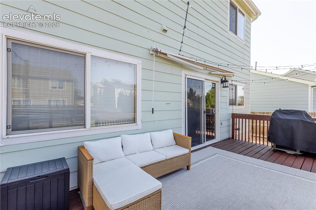 Image 39 of 48: Deck