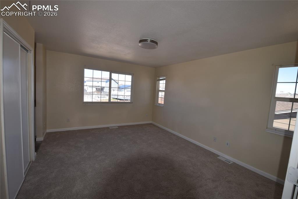 Image 25 of 47: Bedroom