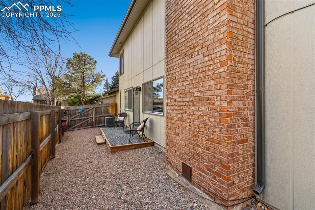 Image 43 of 45: Side of Structure