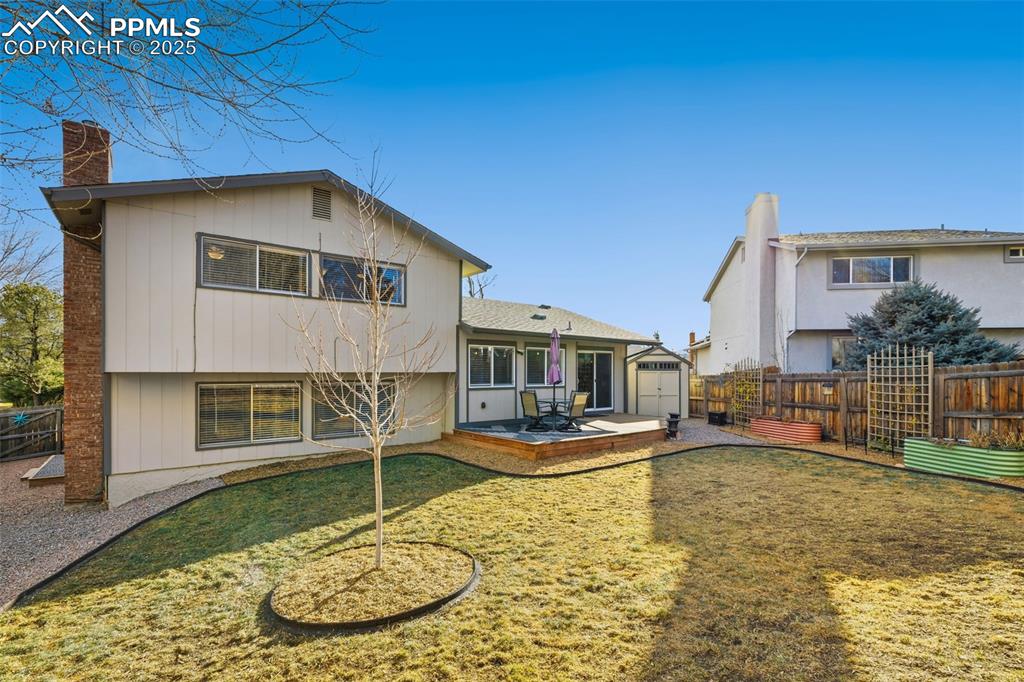 Image 44 of 45: Back of Structure