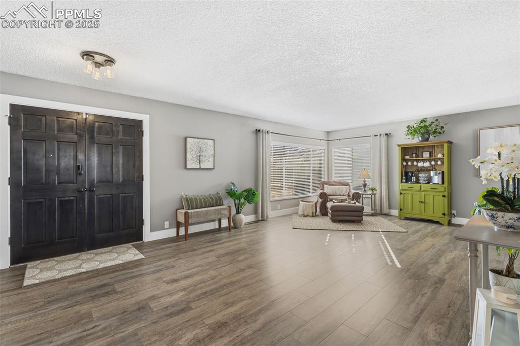 Image 6 of 45: Entry