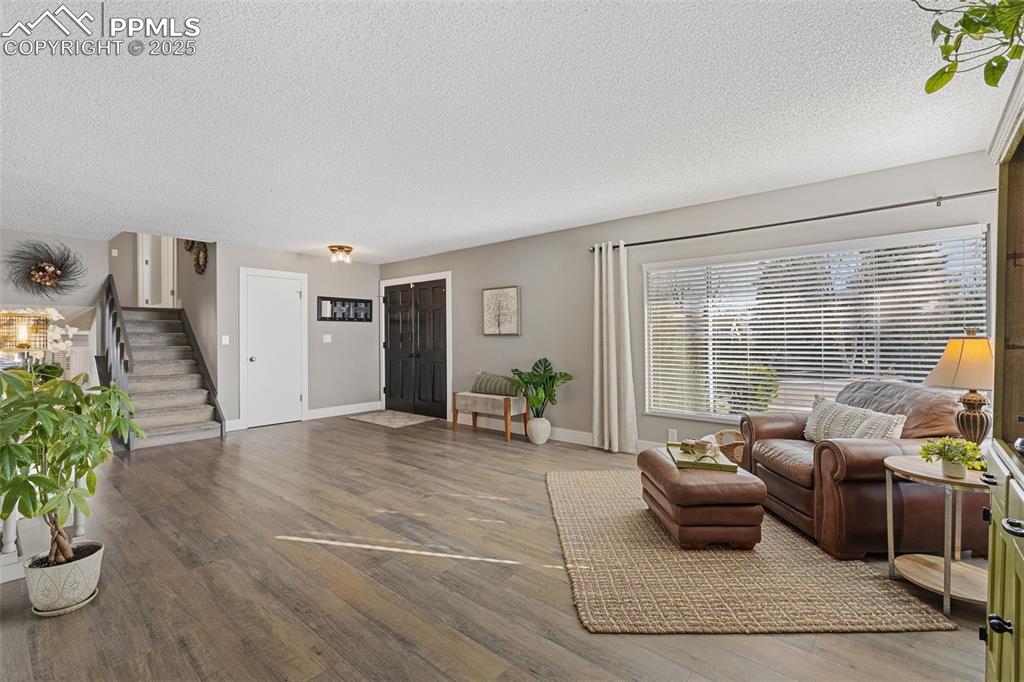 Image 8 of 45: Living Room