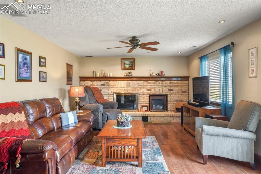 Image 14 of 40: No Description Available