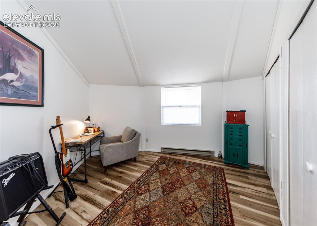 Image 13 of 23: Sitting Room