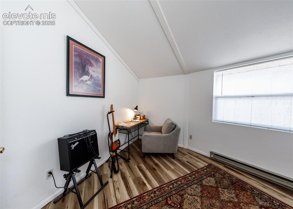 Image 14 of 23: Sitting Room