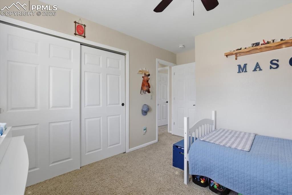 Image 22 of 42: Bedroom