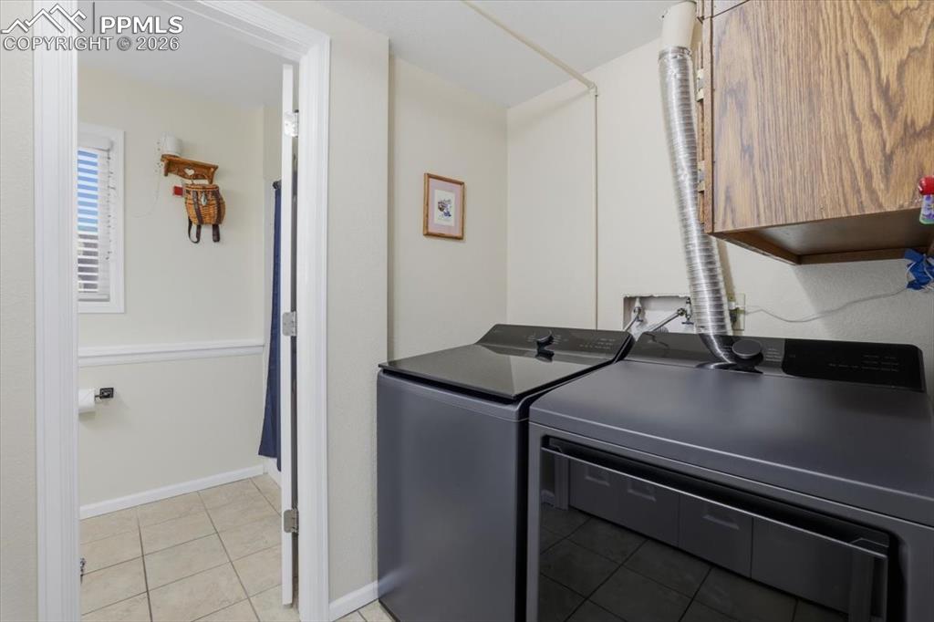 Image 27 of 42: Lower level