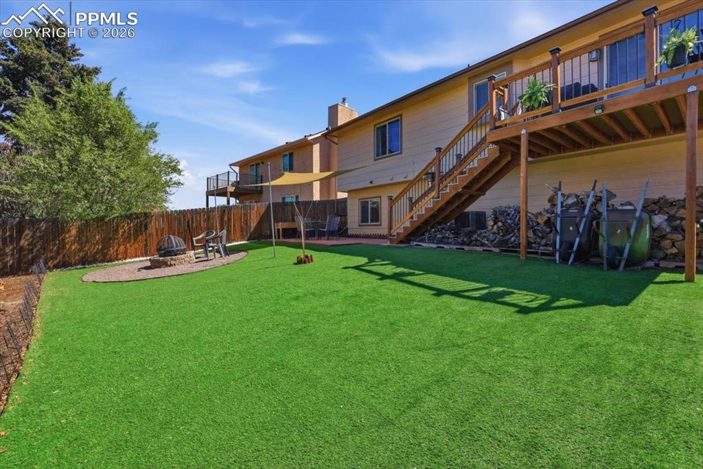 Image 38 of 42: Back of Structure