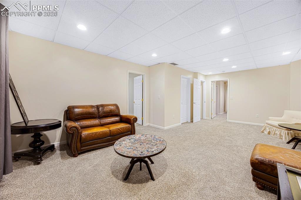 Image 24 of 33: Sitting Room