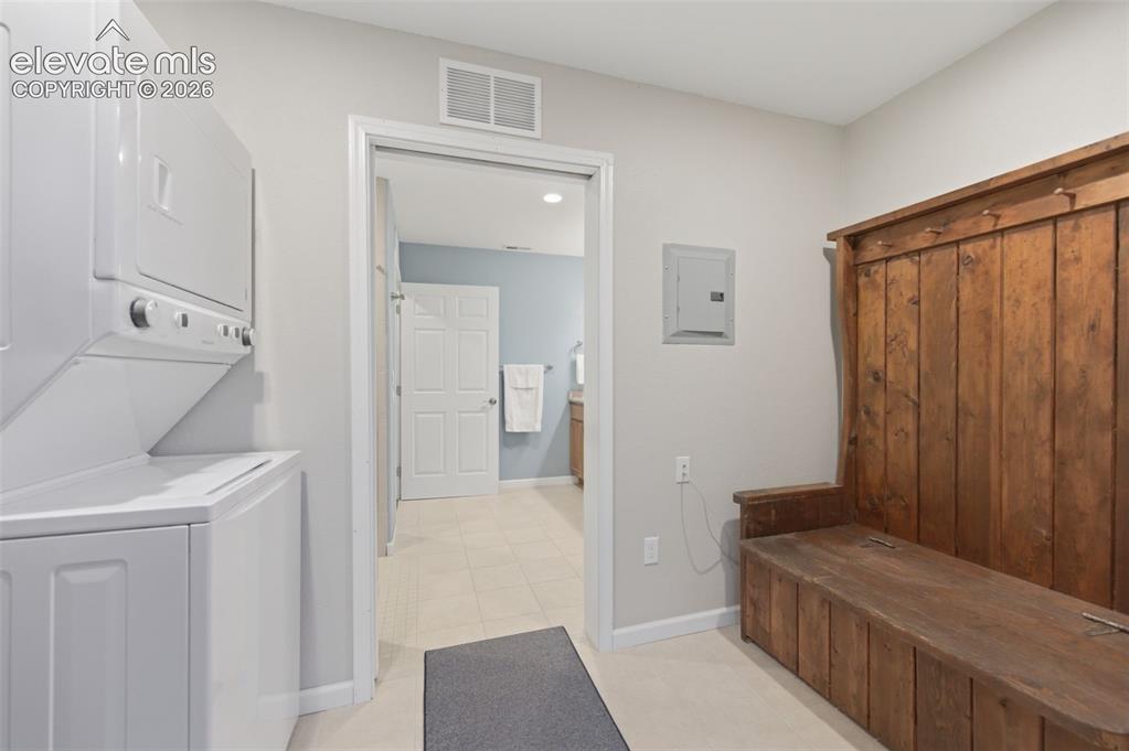 Image 39 of 50: ADU Laundry and Mud Room