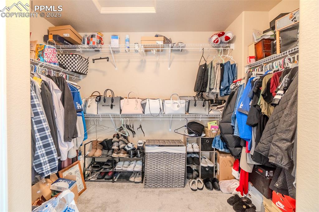 Image 29 of 48: Closet