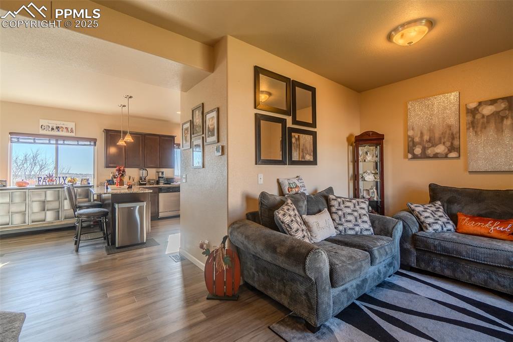 Image 5 of 48: Entry