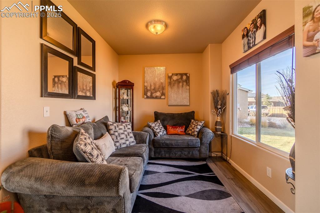 Image 7 of 48: Office