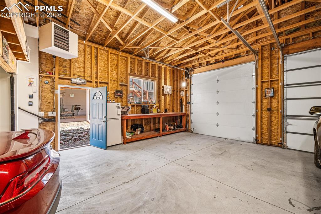 Image 26 of 31: Bedroom