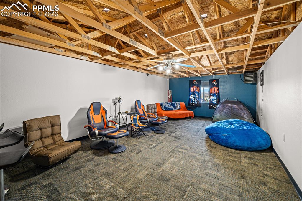 Image 27 of 31: Patio