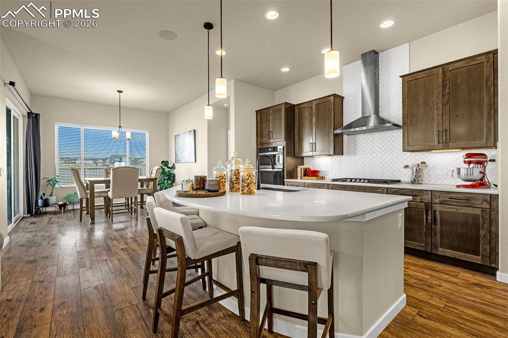 Image 14 of 50: Kitchen