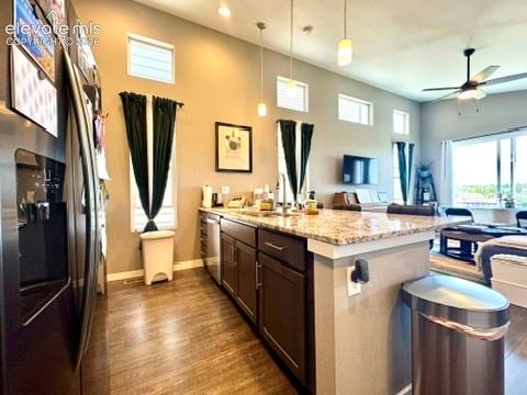 Image 8 of 19: Kitchen