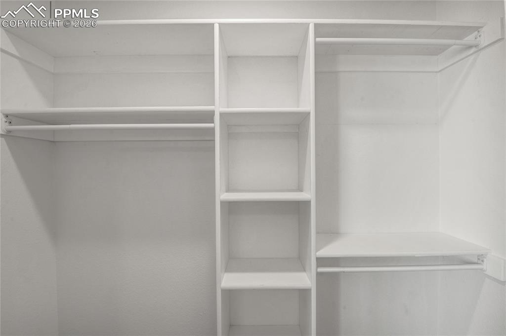 Image 15 of 22: Photos are from a similar build