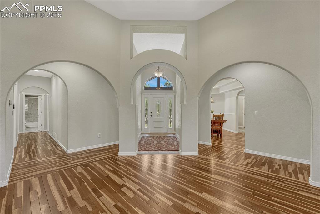 Image 8 of 50: Entry