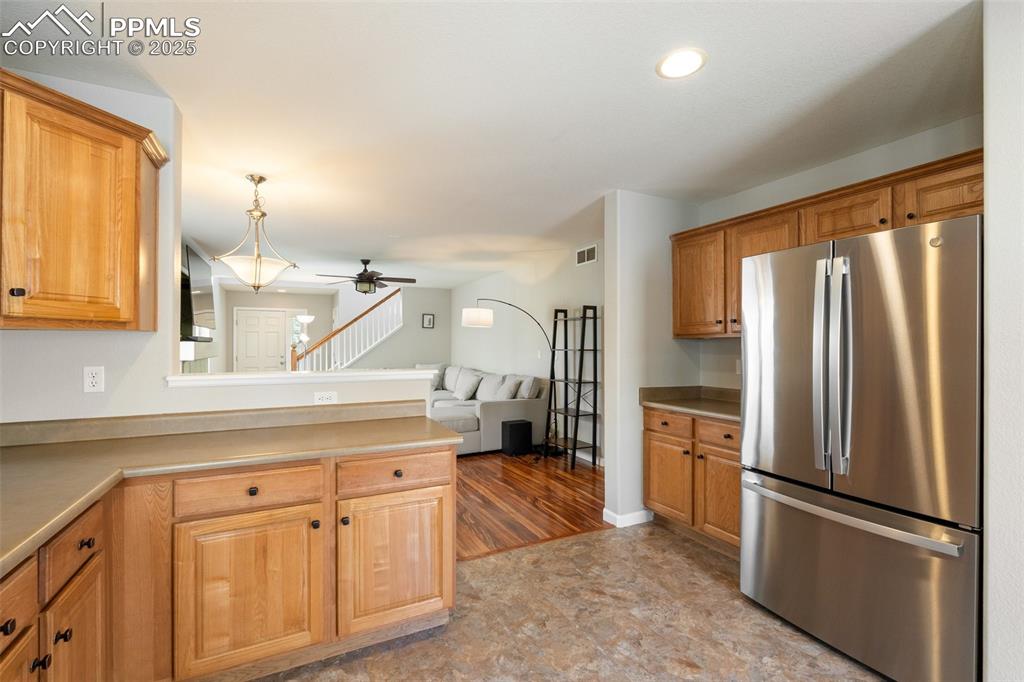 Image 12 of 38: Large refrigerator and side cabinet / counter for your smoothie or coffee s