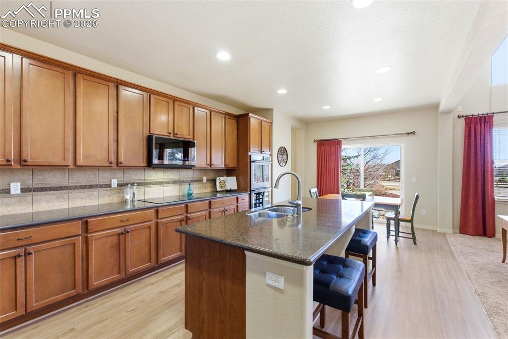 Image 12 of 48: Kitchen